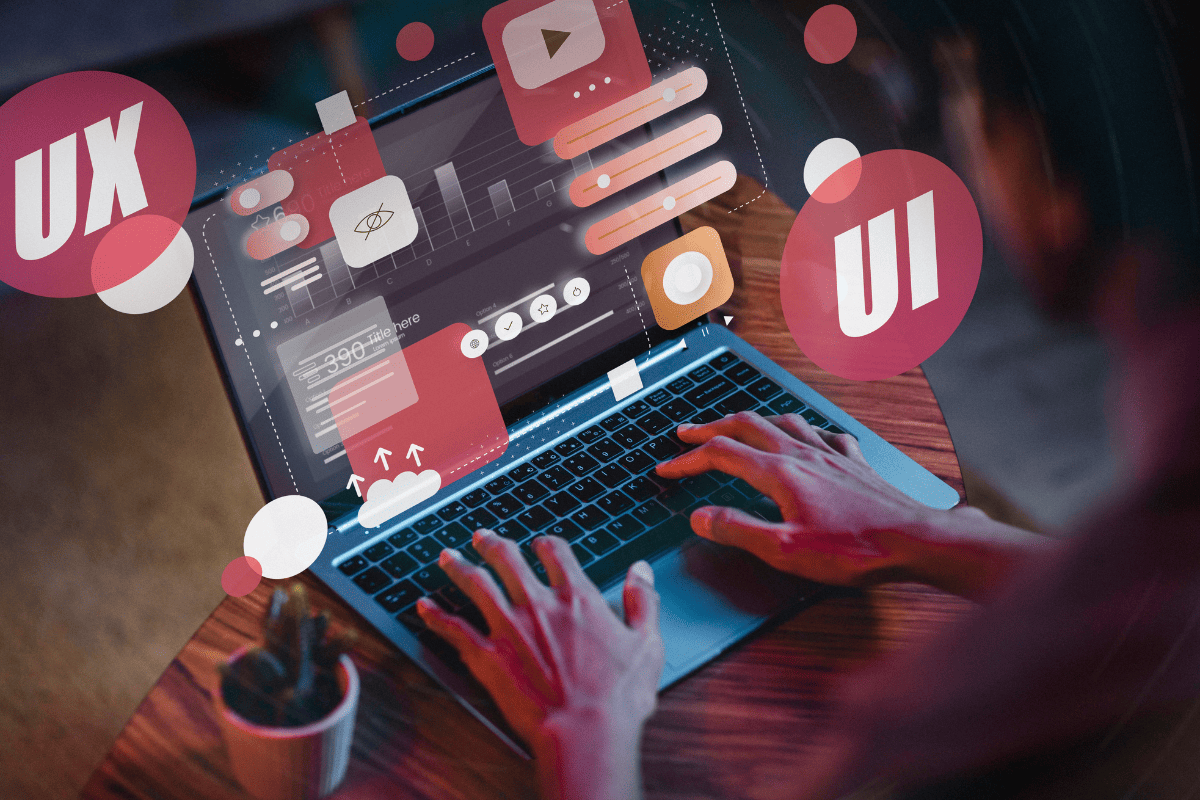 Ordinateur avec des éléments UI et UX